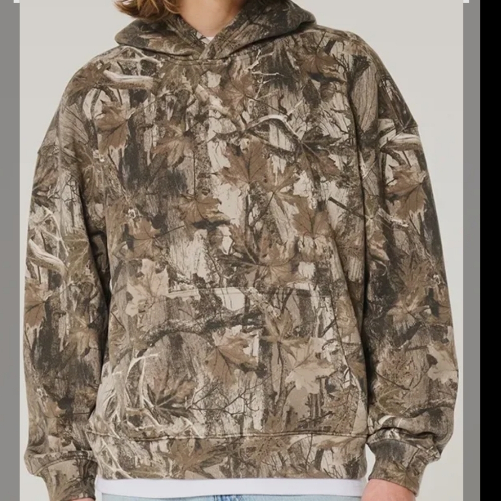 Hollister Realtree Green/Brown/Gray Boxy Fit Camo Hoodie - Medium